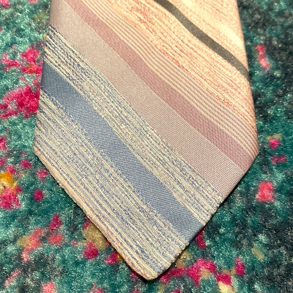 Oscar de la Renta Pastel Pink Baby Blue Striped Tie - Picture 3 of 7